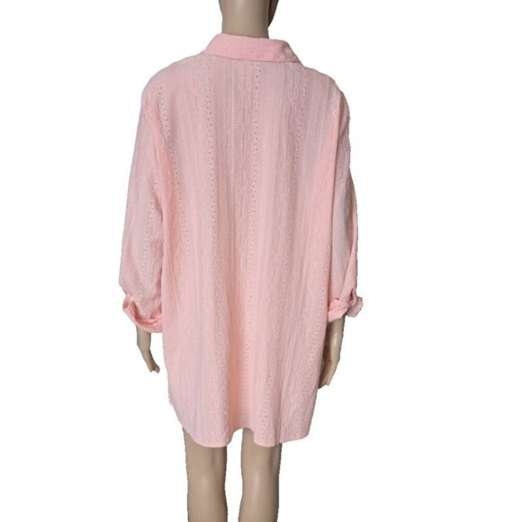 Chico's long sleeve with roll tab textured button front light pink size 3 - Picture 5 of 6